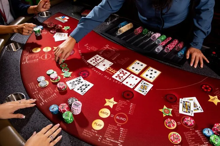 Xì Tố Tại 8Day Trải Nghiệm Đỉnh Cao Của Game Bài Chiến Thuật